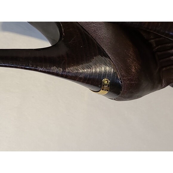 Michael Kors Platform Leather Bootie Brown 8 Distressed Ripple Sole - Picture 10 of 10